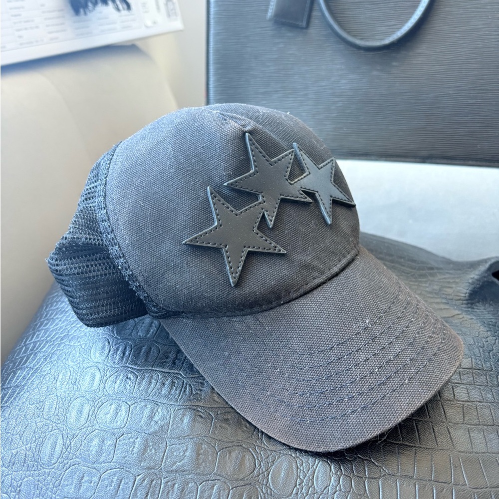Amiri Hat
